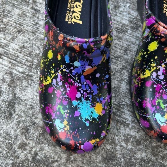 Revel Women's Anti Slip Clogs Memory Foam Multicolor Paint Splatter Size 6 - Picture 7 of 9